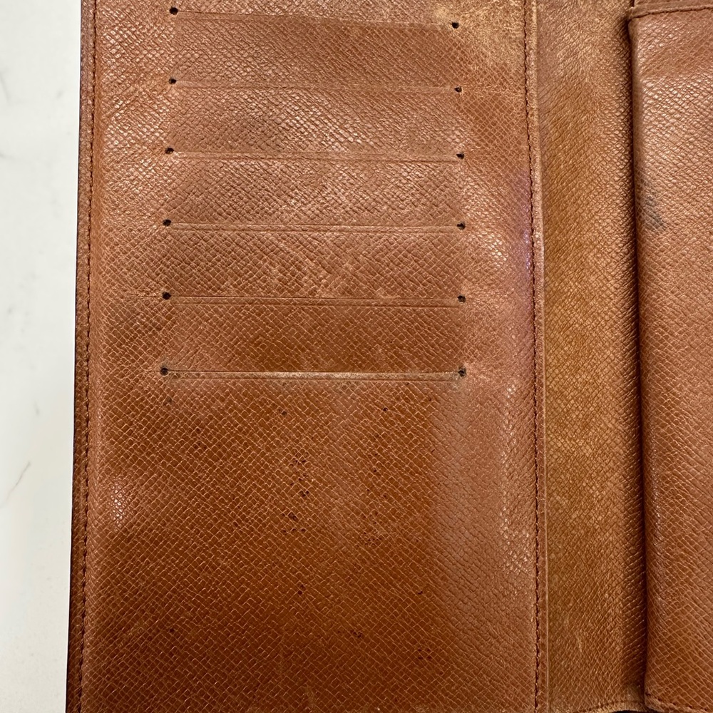 Louis Vuitton Brown and Gold Monogram Clutch - Picture 3 of 14